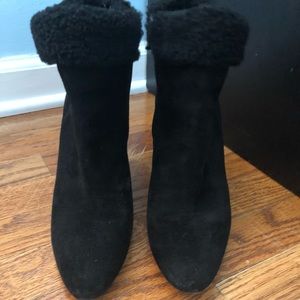 BROOKS BROTHERS Sexy Black Suede Booties